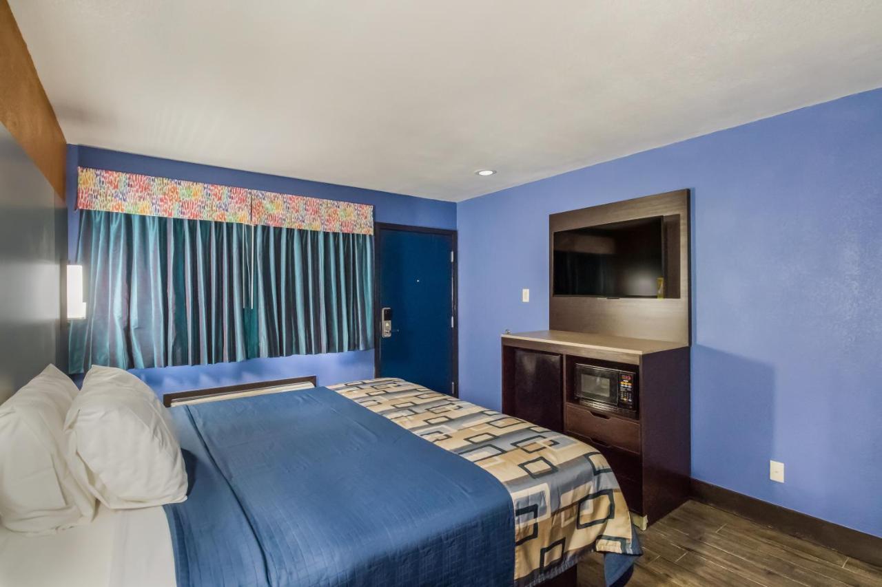 Motel Scottish Carrollton